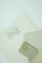 Load image into Gallery viewer, “fastajab” prayer mat
